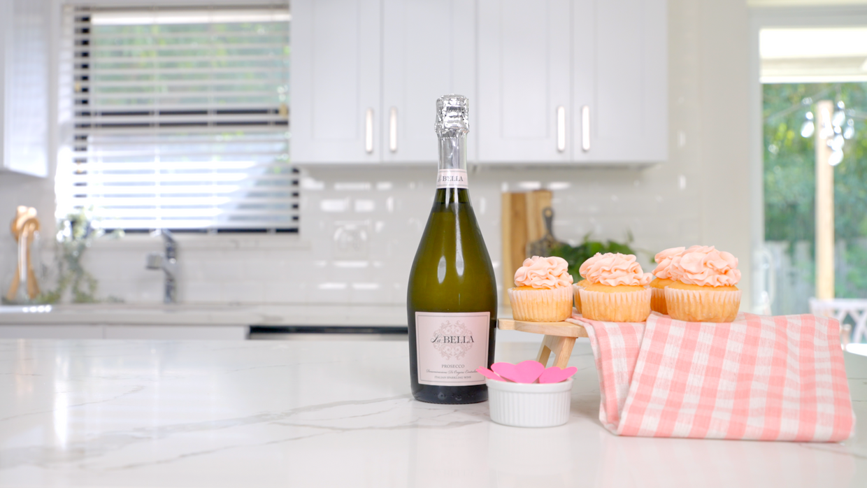 How To Throw a Galentine’s Day Party How To Throw a Galentine’s Day Party
