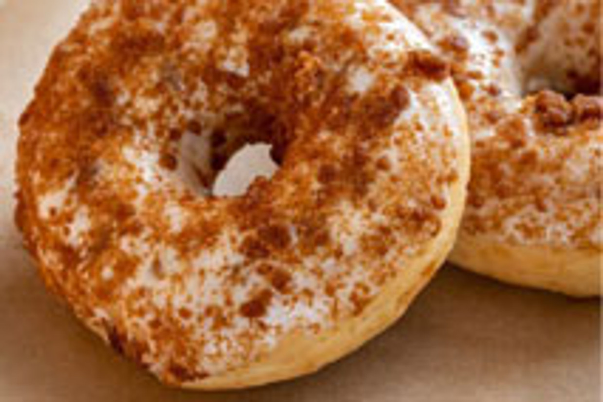Donuts with Spiked Pumpkin Cream Cheese Frosting Donuts with Spiked Pumpkin Cream Cheese Frosting