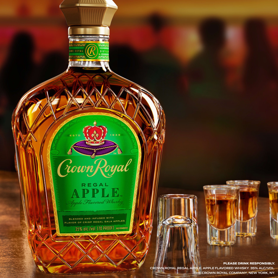 Crown Royal Regal Apple Canadian Whisky with Flask
