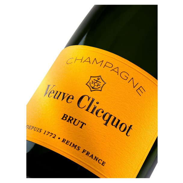 Veuve Clicquot Yellow Label Brut - 750 mL - 750ML - Glass Veuve Clicquot Yellow Label Brut - 750 mL - 750ML - Glass