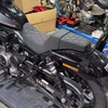 Hogworks Rise Up Seat for Harley® Nightster Rh975/S '22-'25 (diamond / Black Stitch)