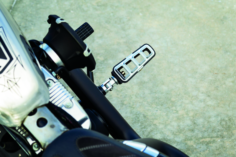 Kuryakyn #6658 - Dillinger Pegs Without Adapter Silver