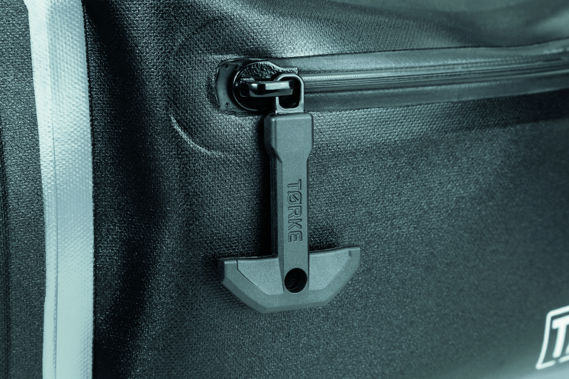 Kuryakyn #5172 - Torke 7L Dry Tank Bag