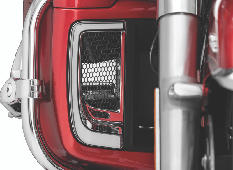 Kuryakyn #5065 - Solid Plates Tracer Rad Grills