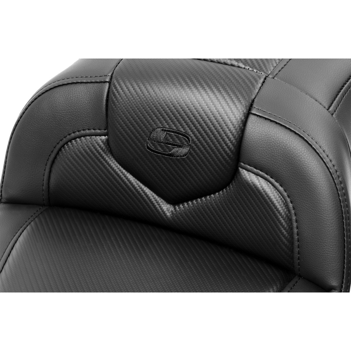 Saddlemen #823-07-185B0 - RoadSofa™ Seat - Carbon Fiber - with Backrest - FLTR/FLHX '23-'24