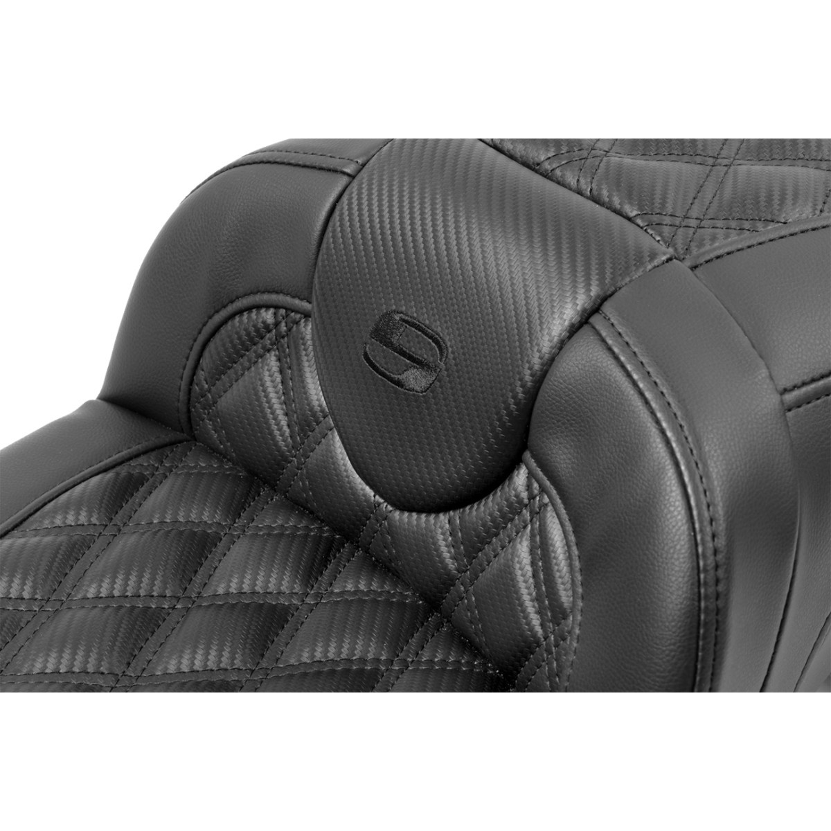 Saddlemen #823-07-207B0 - Roadsofa™ Extended Reach Seat - with Backrest - Carbon Fiber - Lattice Stitch - FLTR/FLHX '23-'24