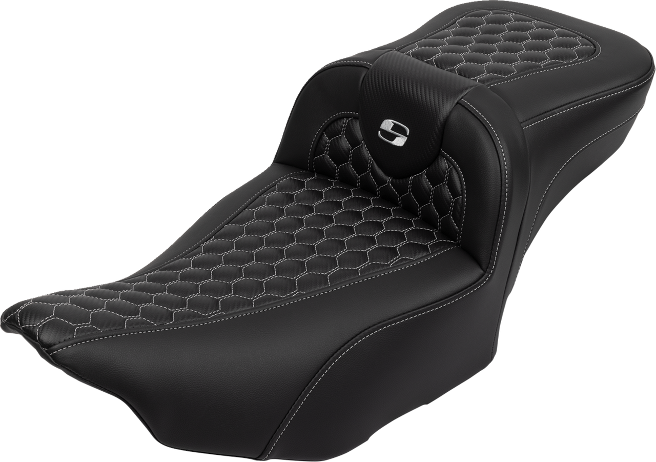 Saddlemen Roadsofa Extended Reach Seat - with Backrest - Honeycomb - Silver Stitch - FLTR/FLHX '23-'24