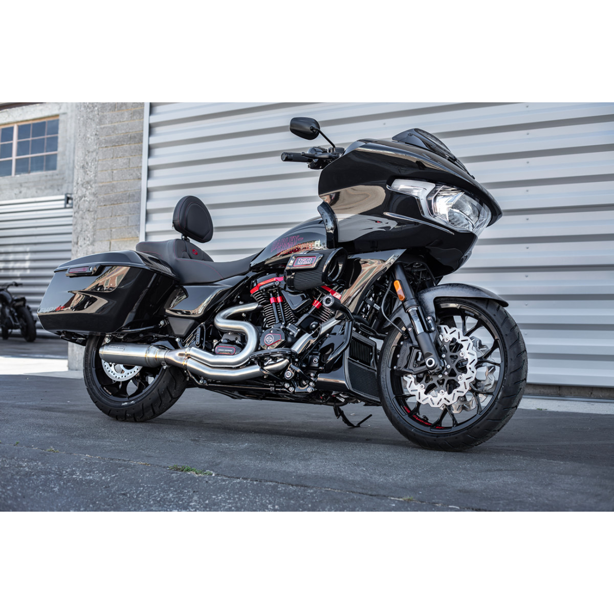 Saddlemen #808-07B-189B4 - RoadSofa™ Seat - Honeycomb - Red Stitch - with Backrest - FLH/FLT '08-'23