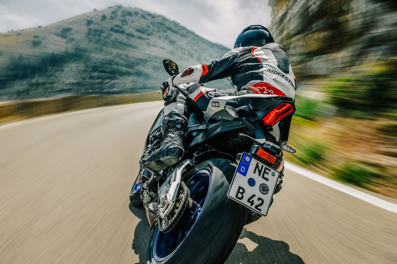 Tire - Battlax S22 Hypersport - 160/60ZR17 - 69W
