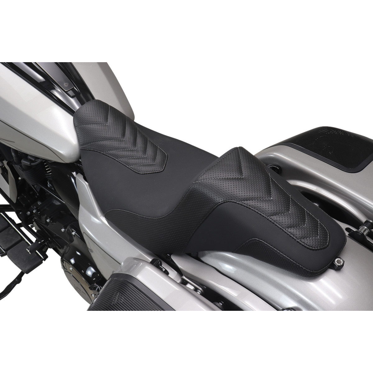 Mustang #76324GM - Signature Series Squareback™ Seat - Gripper Vinyl - Chevron - Gunmetal Stitch - FLH/FLT '23-'25
