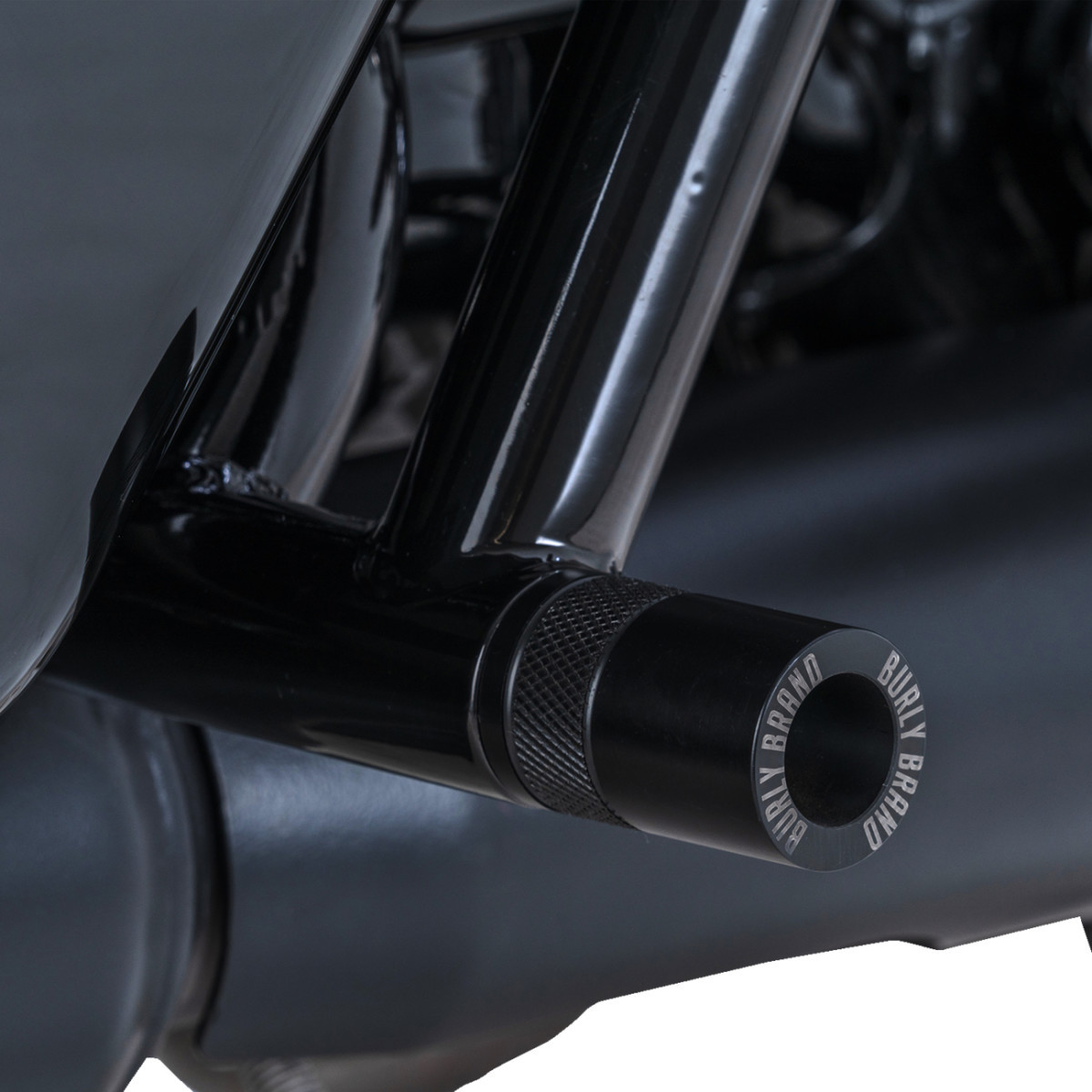 Burly Brand #SA-3013-002 - Rear Brawler Kit - Black - HD Toring