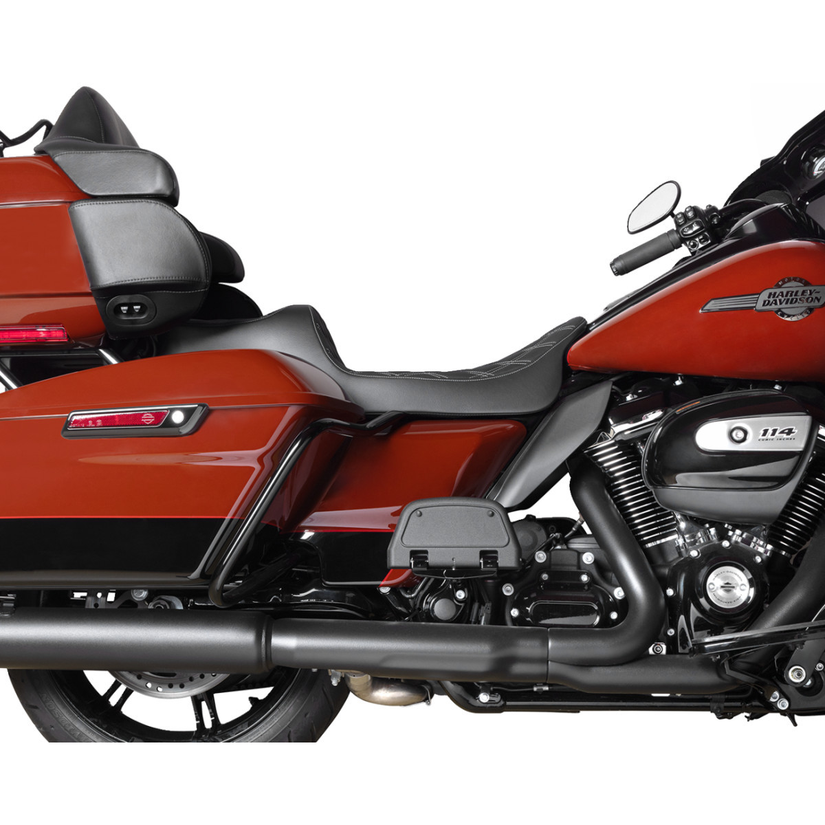Drag Specialties Seats - Predator III Seat - Extended Reach - Double Diamnd - Silver Stitching - FLH/FLT '08-'24
