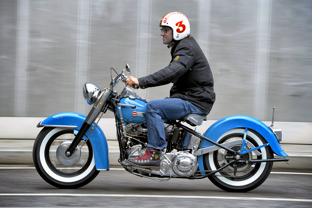 Tire - ME 888 -  Wide Whitewall - 130/80B17