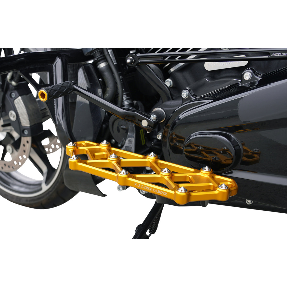 Arlen Ness #410-056 - Diamond Floorboards - Driver - Gold