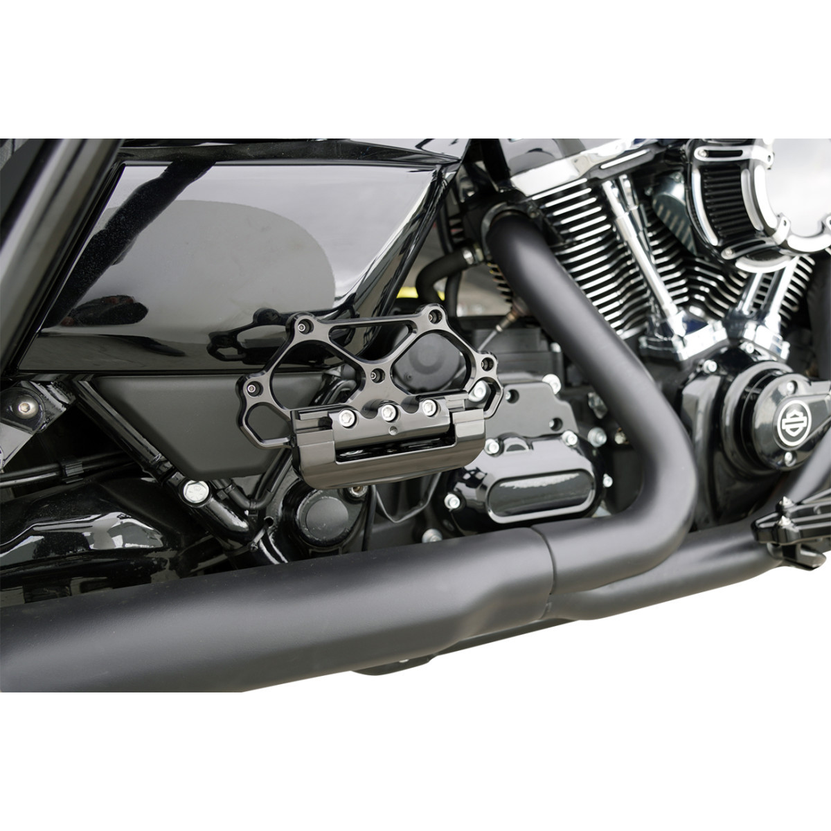 Arlen Ness #410-058 - Diamond Floorboards - Passenger - Black