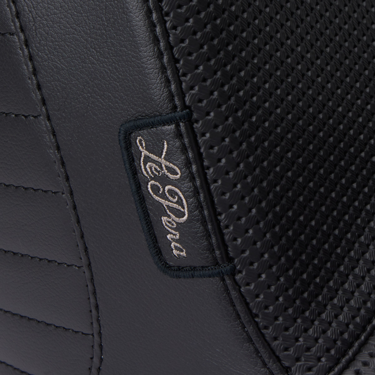 LE Pera #LVU-587BW - Tailwhip Up Front Seat - Basketweave - FLT/FLH '23-'25