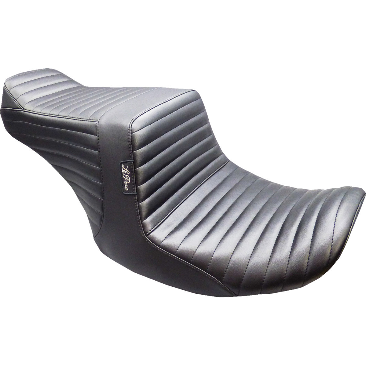 LE Pera #LVU-587PT - Tailwhip Up Front Seat - Pleated - FLT/FLH '23-'25