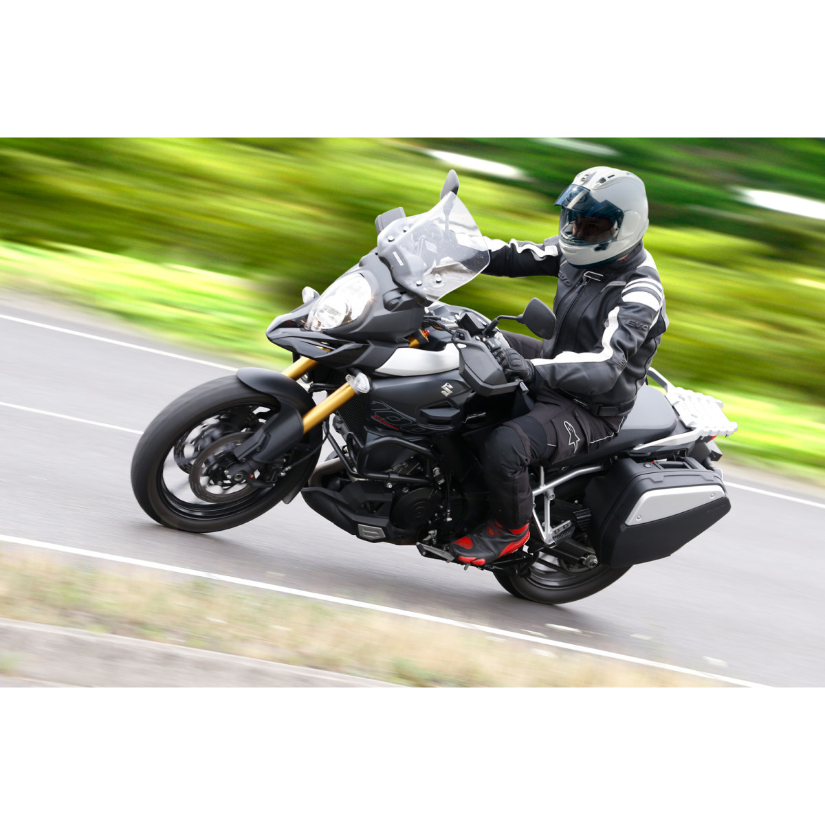 Arai Helmets #0101-18501 - Corsair-X Helmet - White - Medium