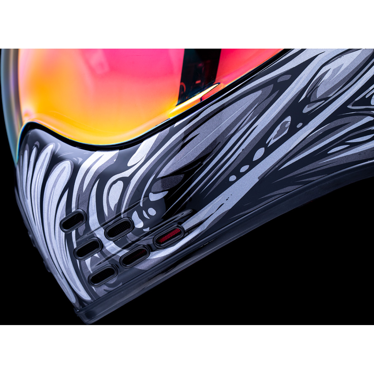 Icon - Domain™ Helmet - Nouveau - Silver - Small