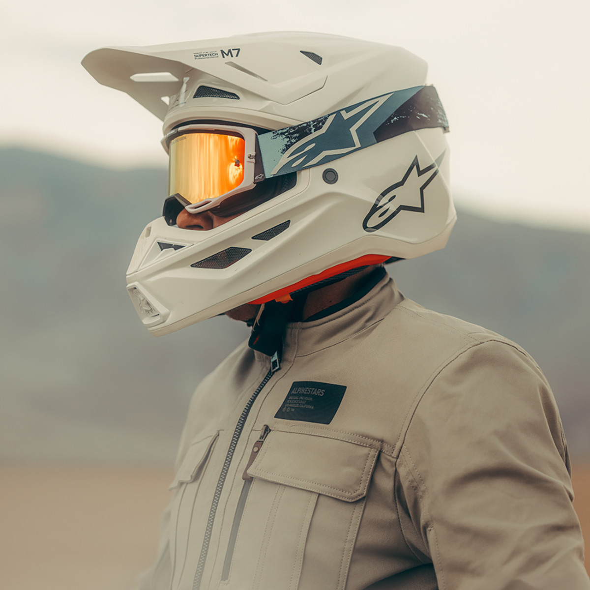 Alpinestars #8301426-2180-L - SM7 Helmet - Solid - Gloss White - Large