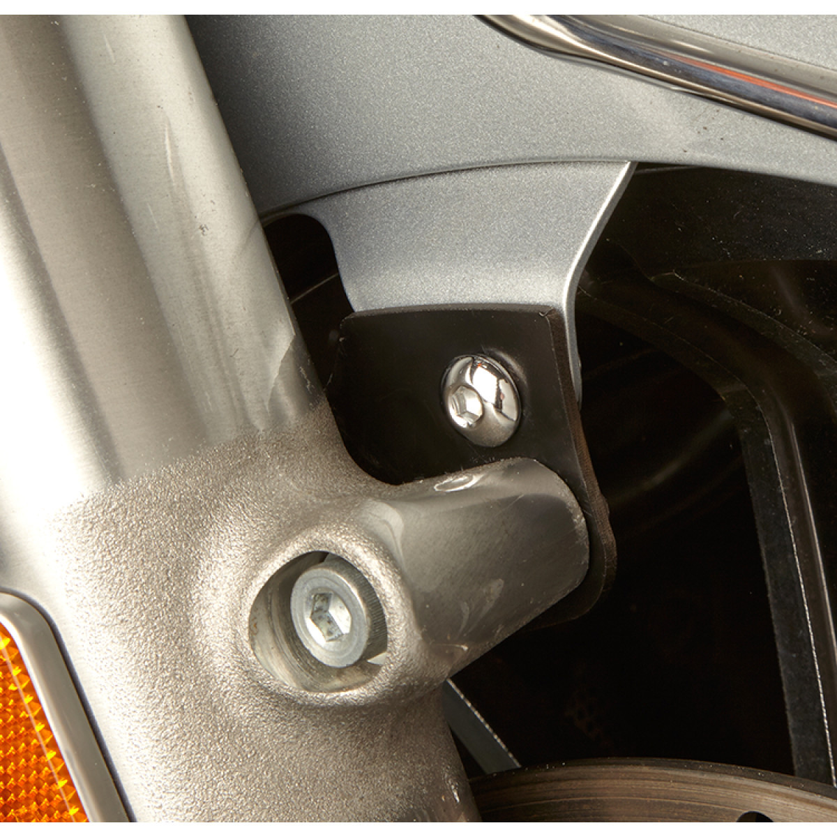 Cycle Visions #CV2014-21B - Fender Riser - Black Powder-coat