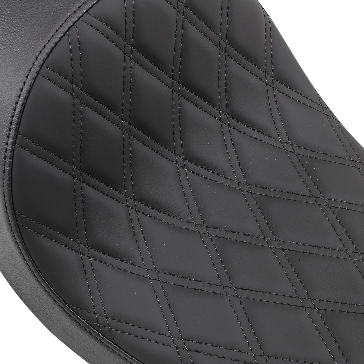 Drag Specialties Seats - 3/4 Solo Seat - Low - Diamond Stitch - FXD/FLD '06-'17