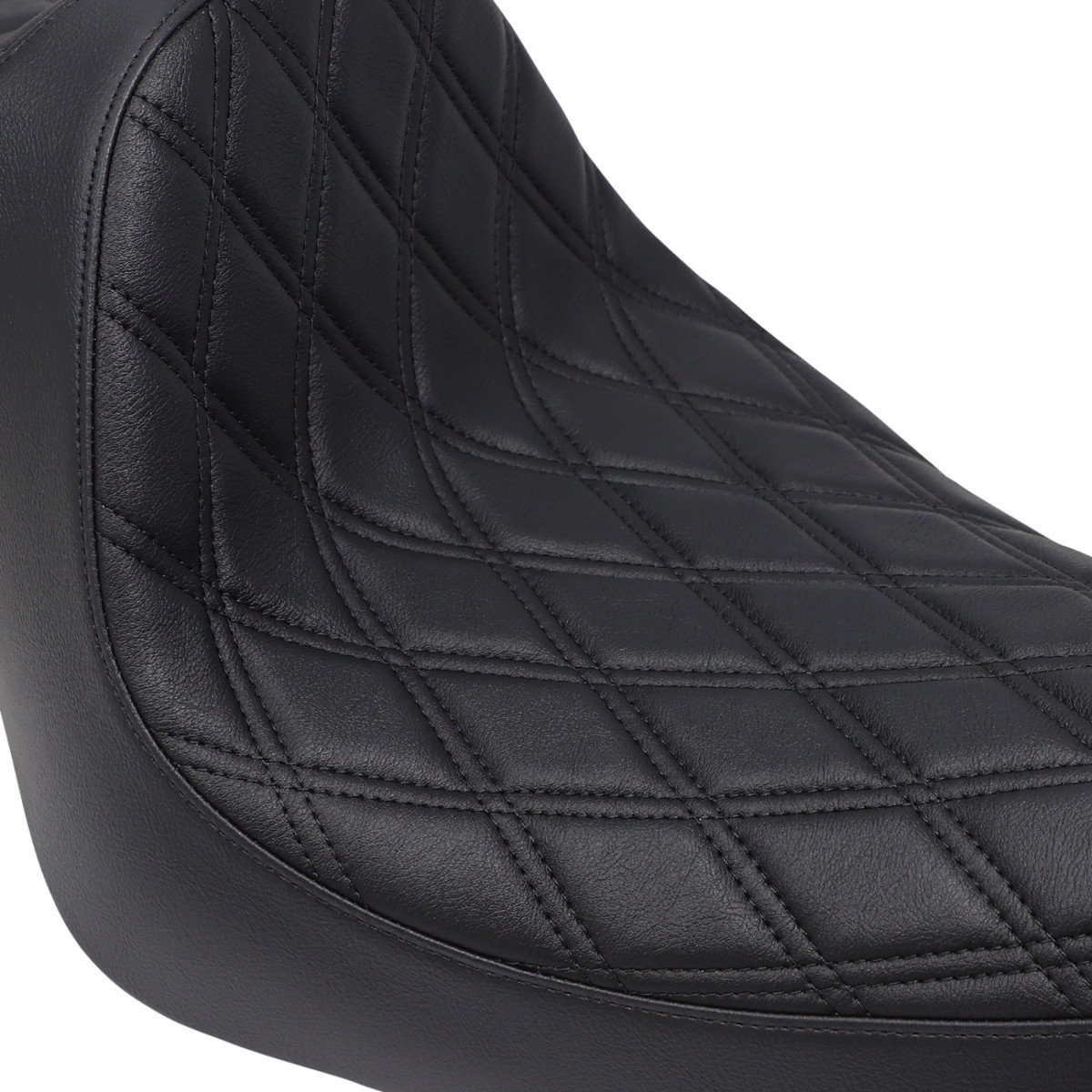 Drag Specialties Seats - Predator III Seat - Double Diamond - Black Stitching - 'XL 04-'22