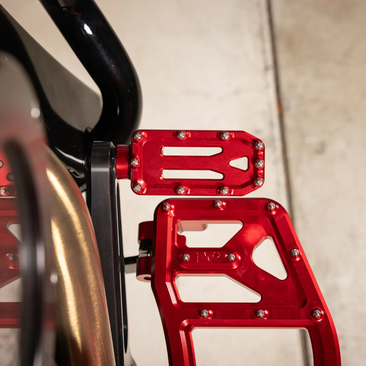 Thrashin Supply CO. #TSC-2221-2 - Aggressor Brake Pedal - Red - Touring