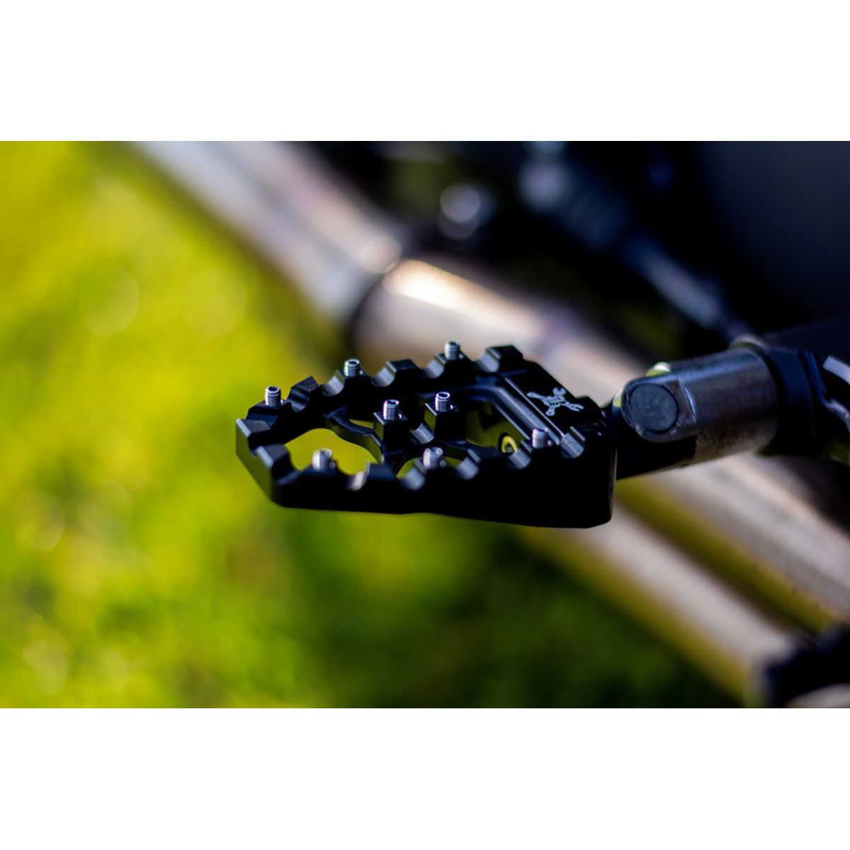 Burly Brand #B13-1017B - MX Evolution Passenger Pegs - Black - Softail