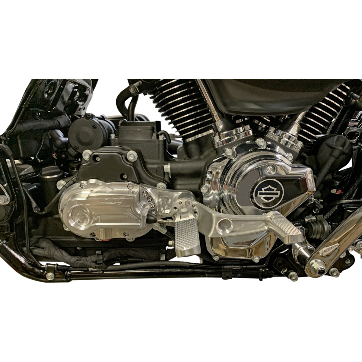 Hawg Halters #MCK-FC24GS-FK - Dominator Mid Controls - with Pegs - Gold