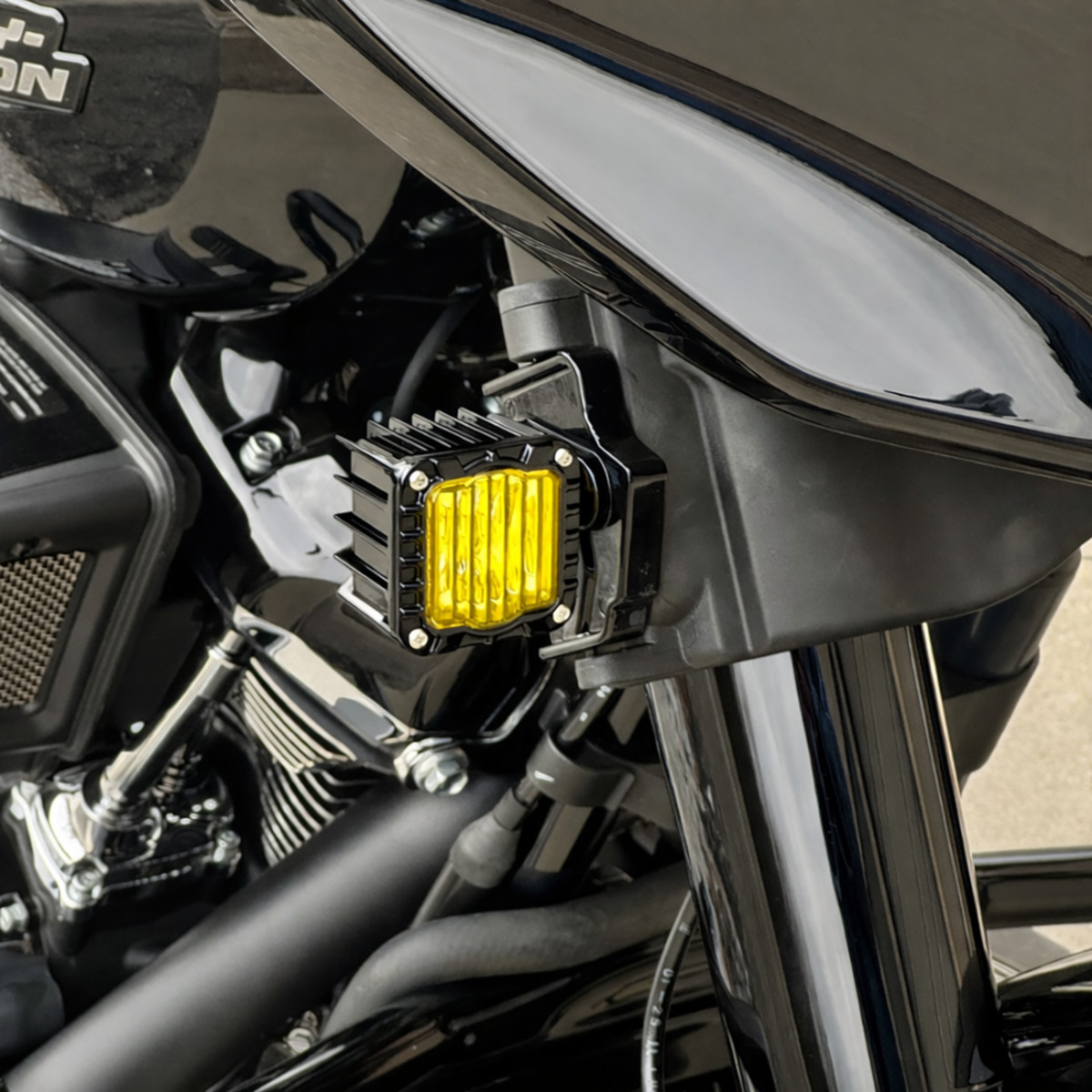 Custom Dynamics #SD-SG-FT-YB - Shark Demon® Turn Signal - LED - Yellow