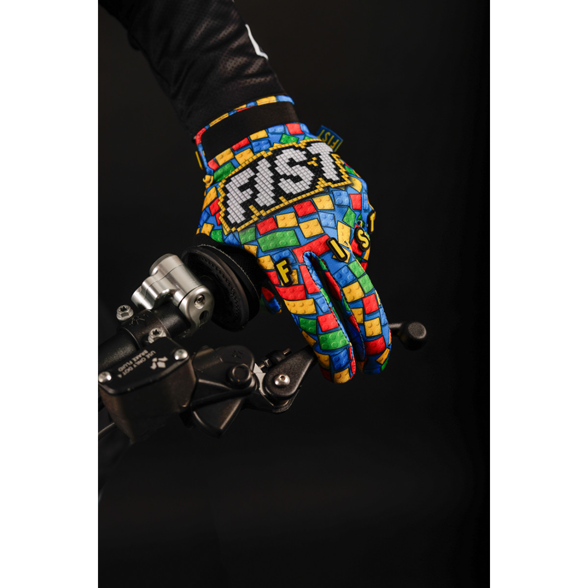Fist Handwear #F-GS-01516-S - Strapped Build Gloves - Small