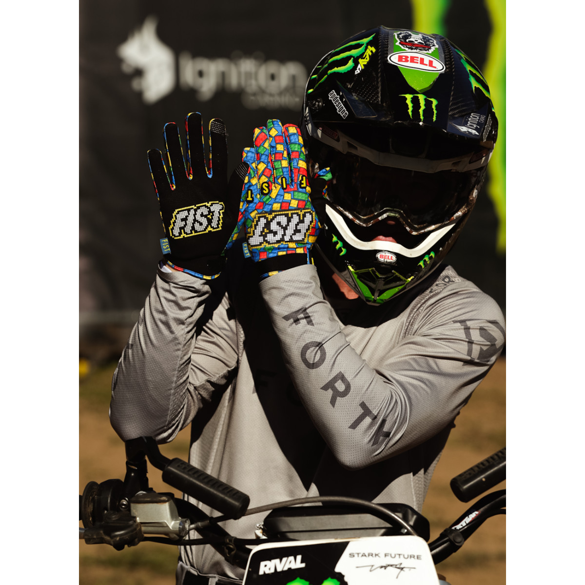 Fist Handwear #F-GS-01516-S - Strapped Build Gloves - Small