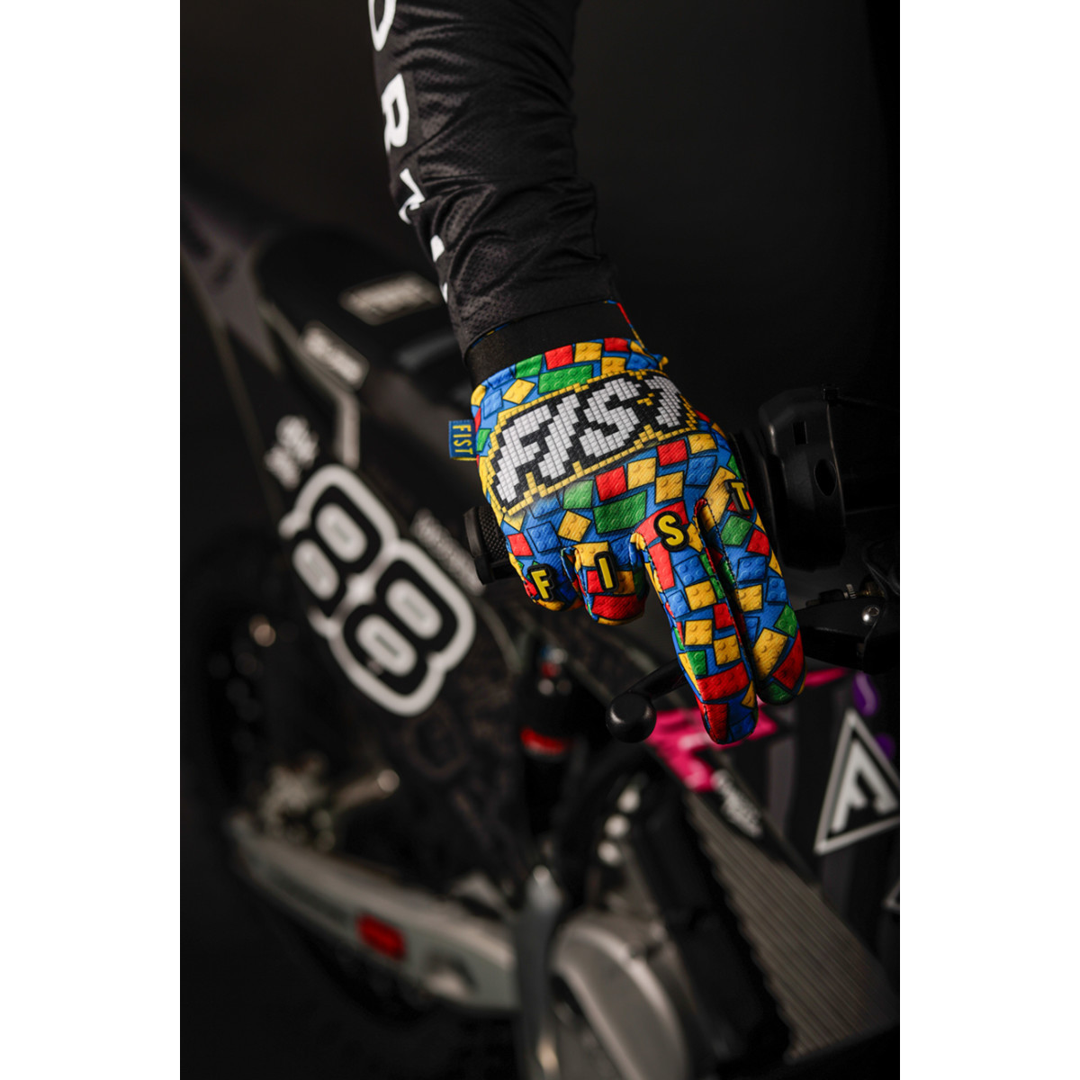 Fist Handwear #F-GS-01516-XL - Strapped Build Gloves - XL