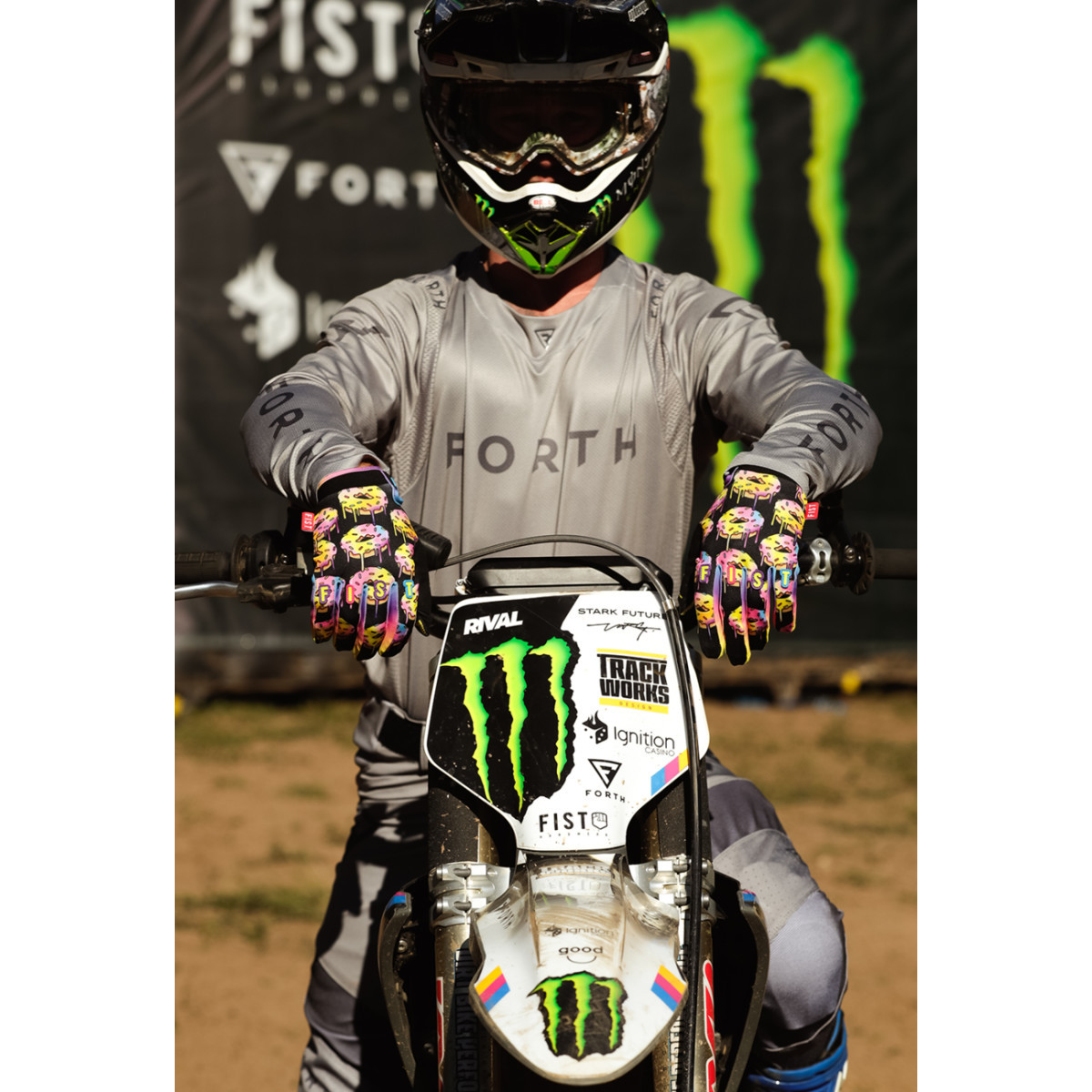 Fist Handwear #F-GS-01520-XS - Strapped Caroline Buchanan Red Label Sprinkle Fades Gloves - XS