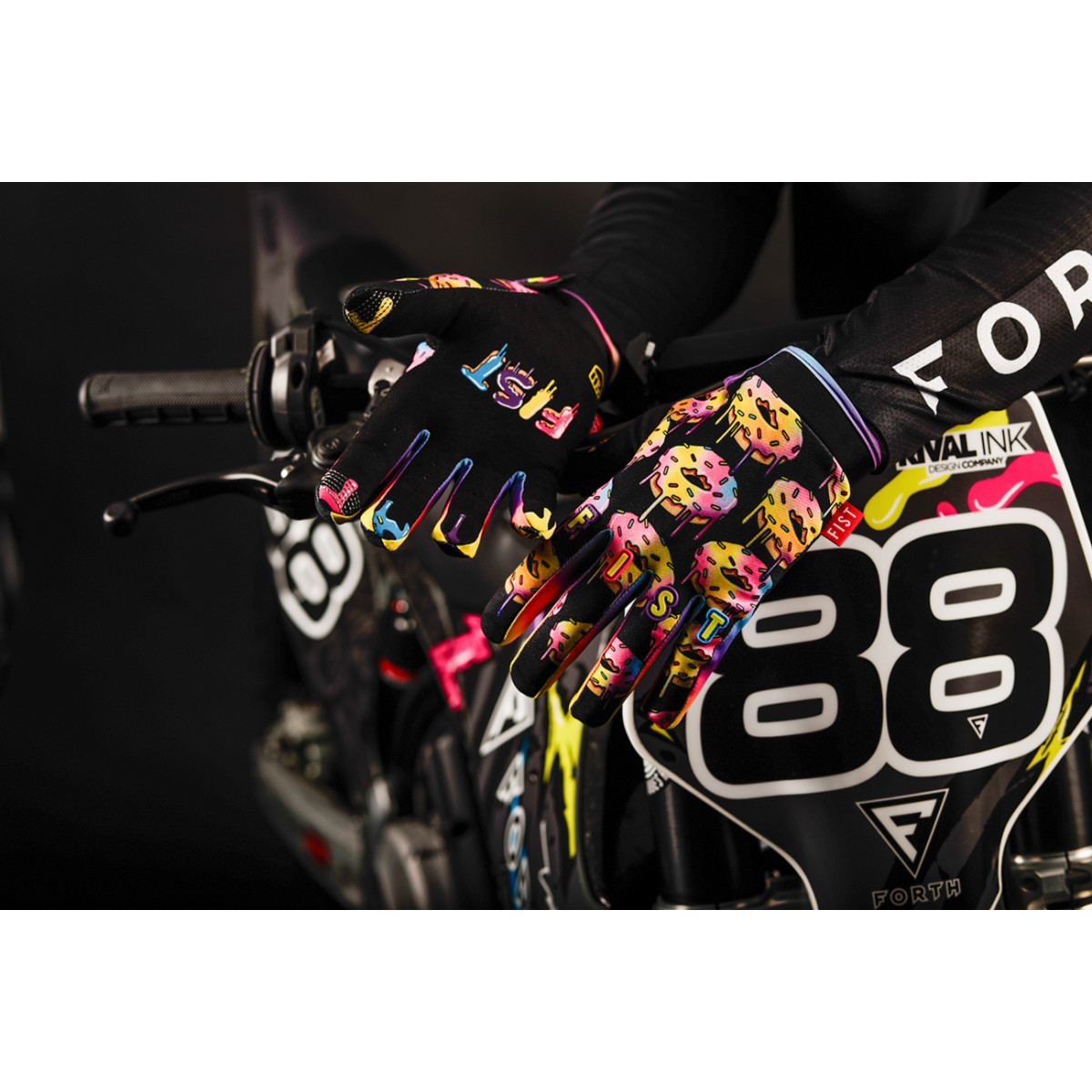 Fist Handwear #F-GS-01520-XL - Strapped Caroline Buchanan Red Label Sprinkle Fades Gloves - XL
