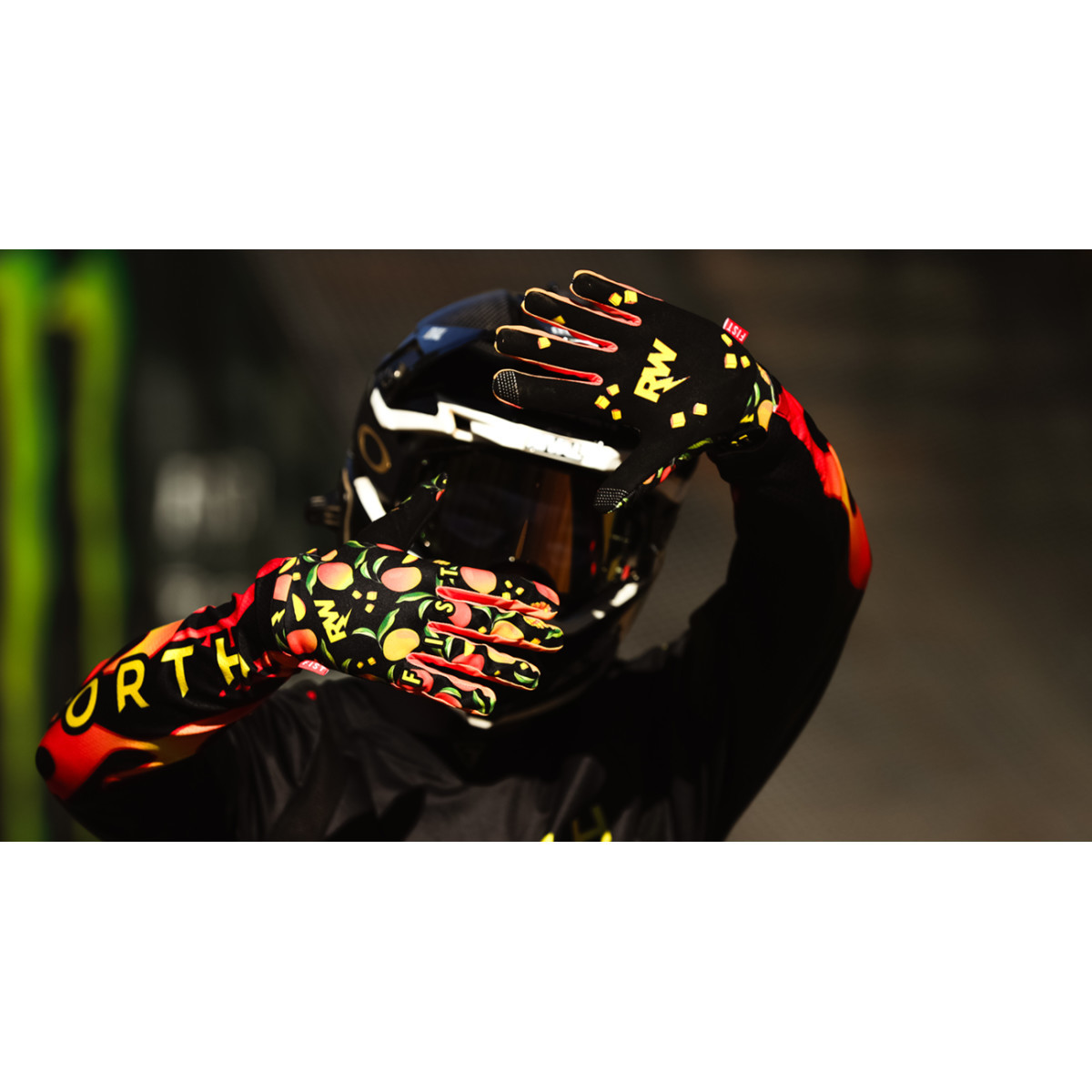 Fist Handwear #F-GS-01521-XS - Strapped R-Willy Red Label Mango Madness Gloves - XS
