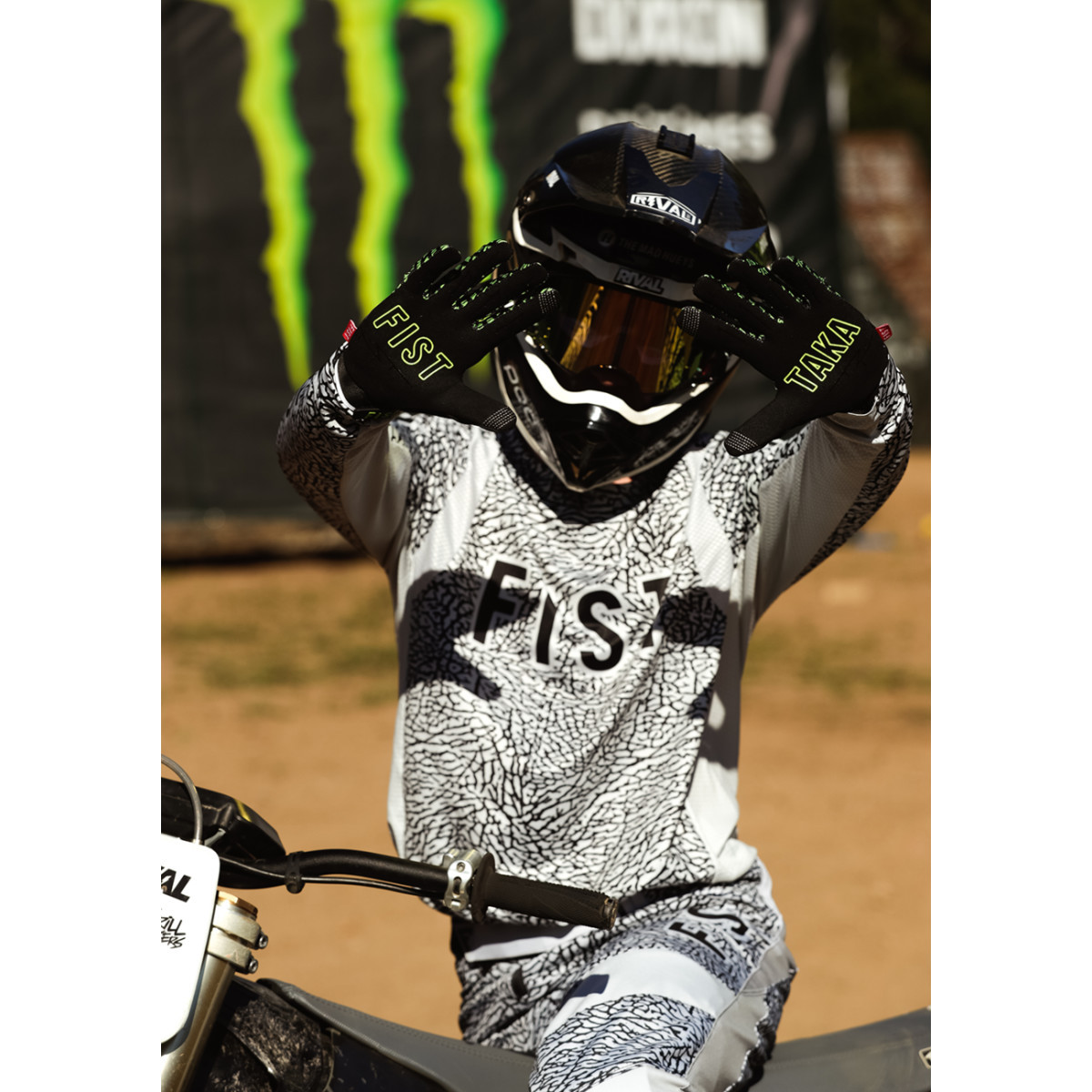 Fist Handwear #F-GS-01522-XXS - Strapped Taka Higashino Cali Roll Gloves - 2XS