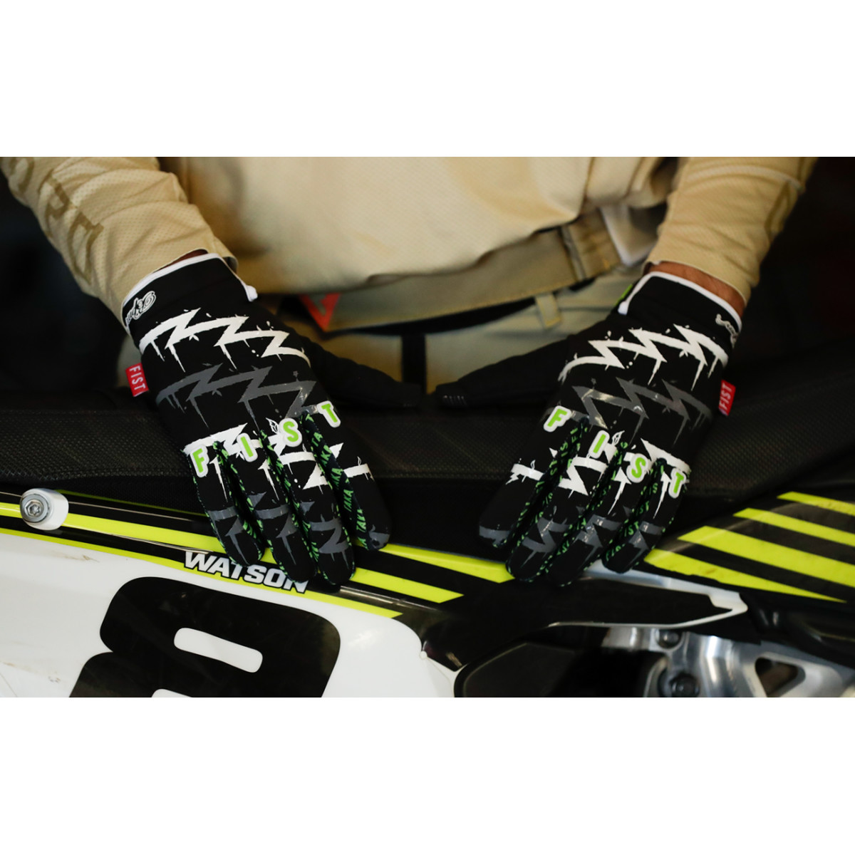 Fist Handwear #F-GS-01522-XXS - Strapped Taka Higashino Cali Roll Gloves - 2XS