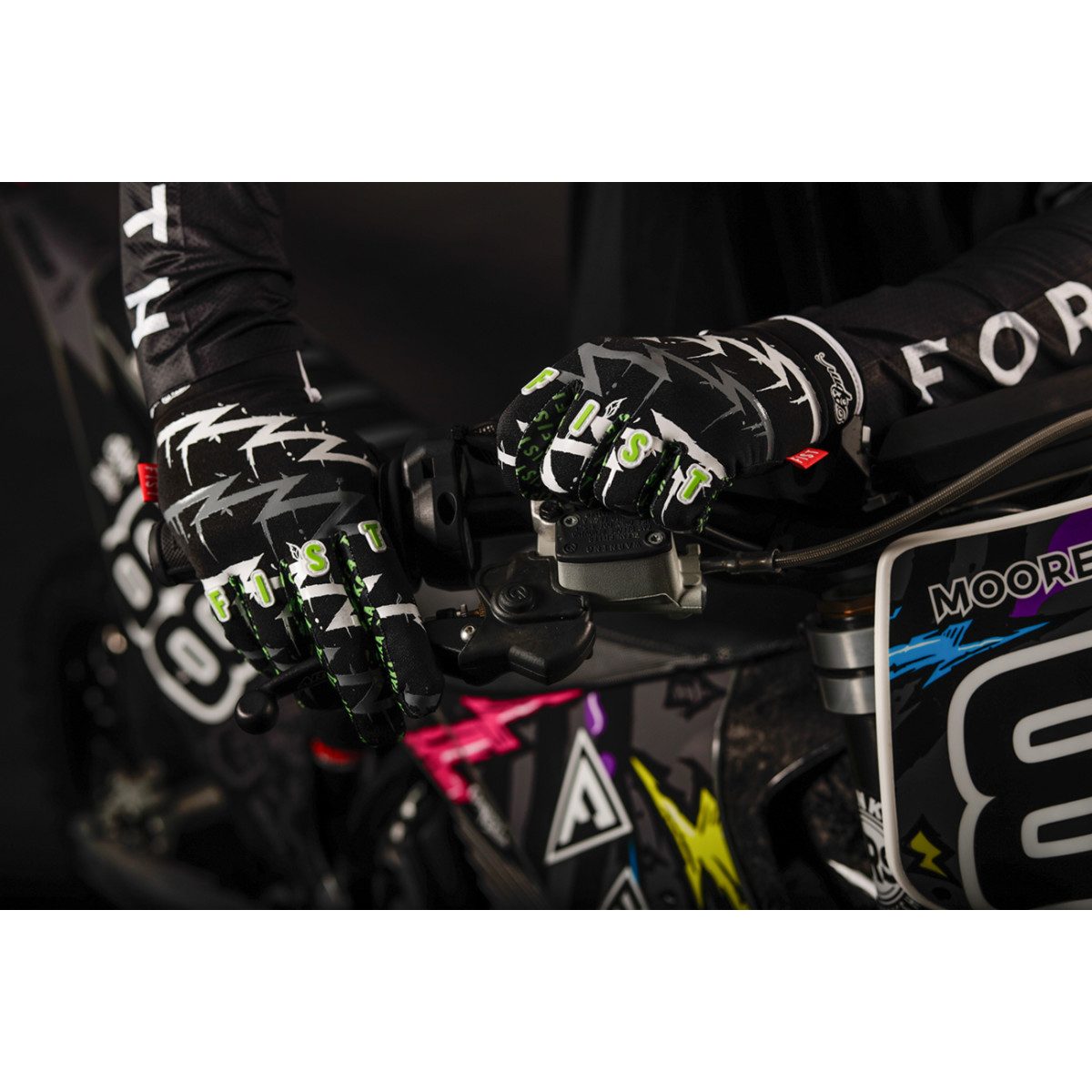 Fist Handwear #F-GS-01522-S - Strapped Taka Higashino Cali Roll Gloves - Small