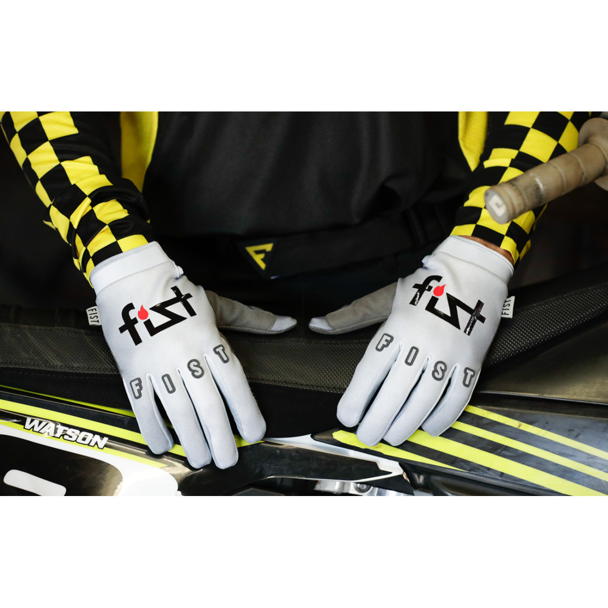 Fist Handwear #F-GF-01524-L - Frosty Lighter Gloves - Large