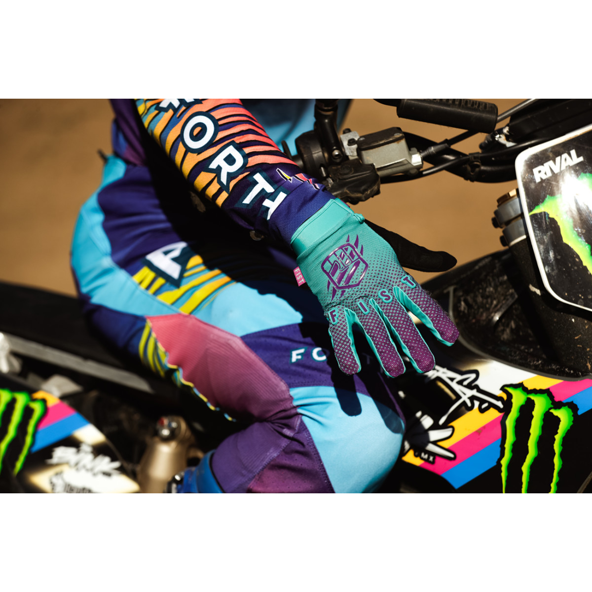 Fist Handwear #F-GB-01525-XS - Breezer Gloves - Violet Halftone - XS