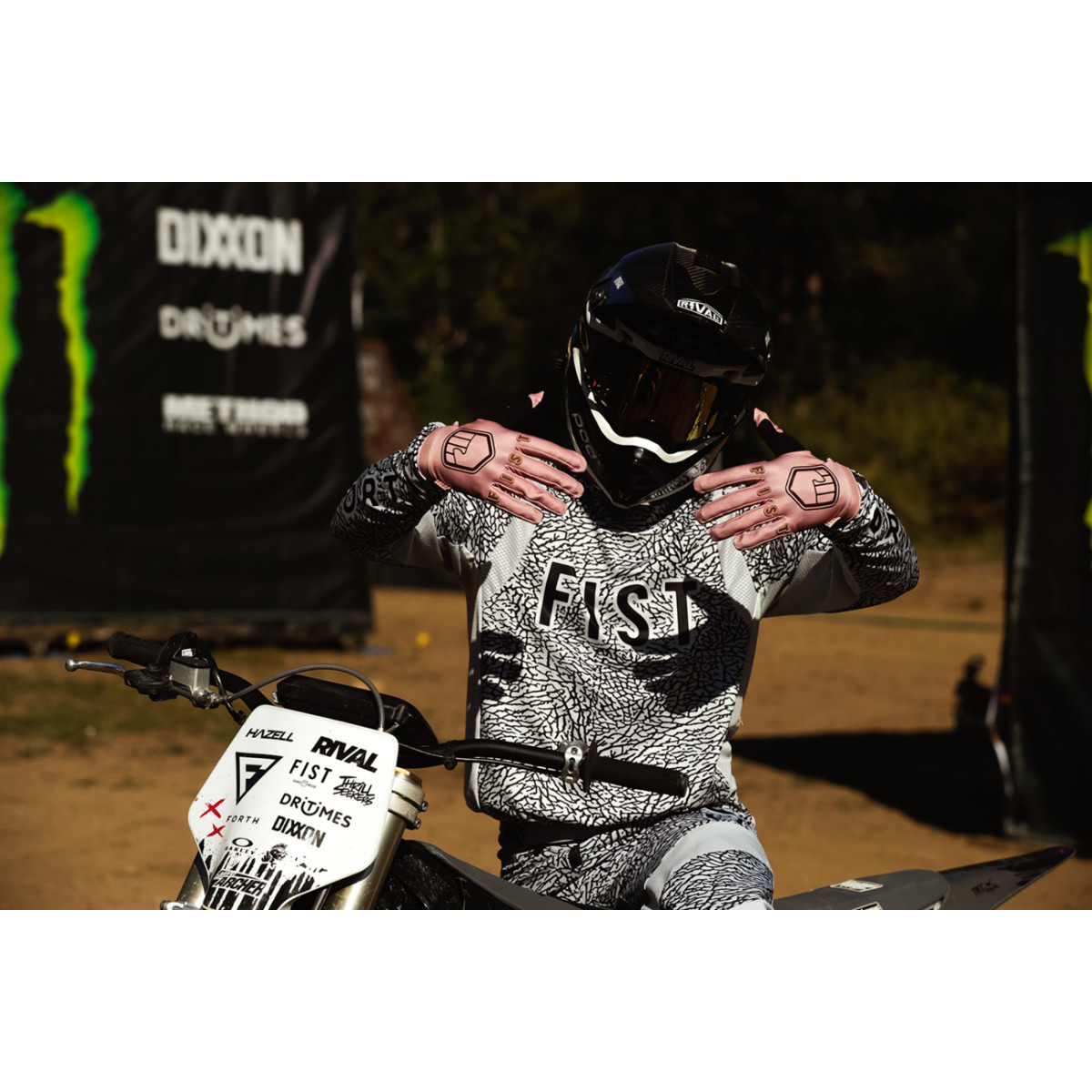 Fist Handwear #F-GS-01527-2XL - Strapped Earth Stocker Gloves - Tan - 2XL