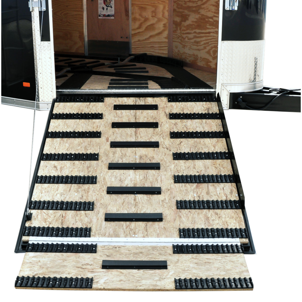 Caliber #13351 - Door Trailer Grip Set
