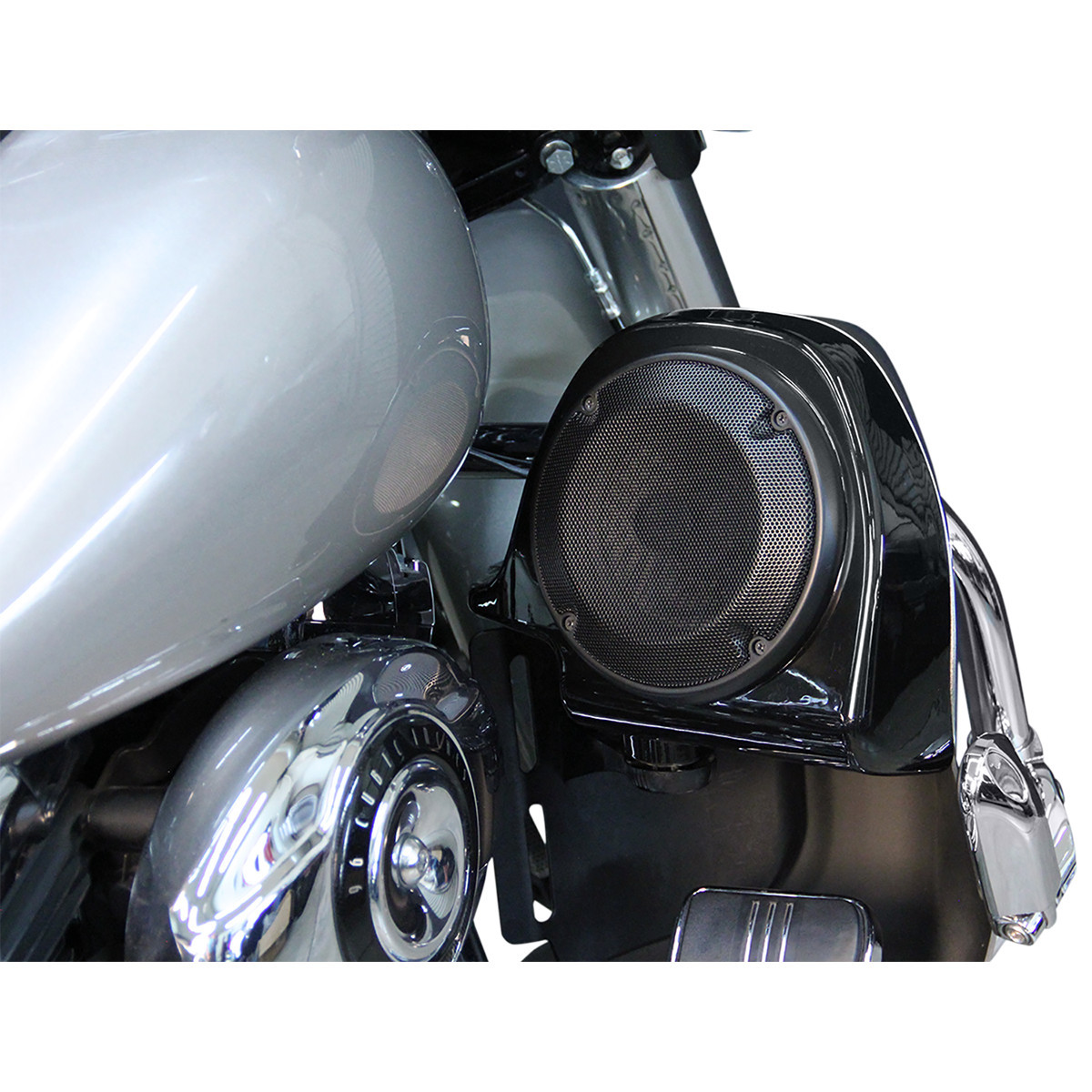 J & M #HL13-6712-XXR - Lower Fairing Speaker