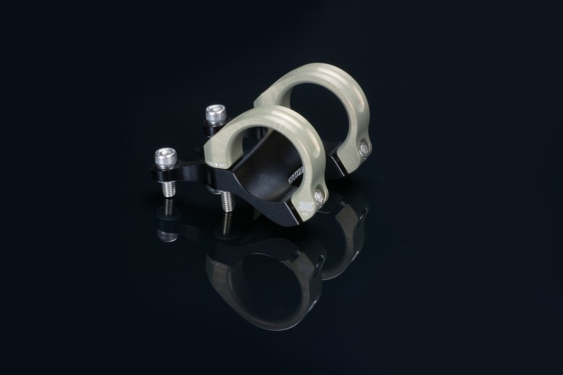 Renthal STM113-BKAG Renthal Integra 35 Handlebar Clamp 45 mm./ Zero Rise