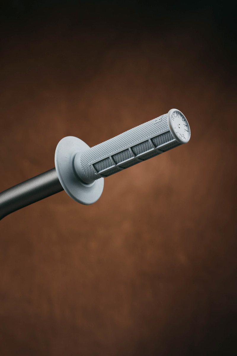 Renthal G086 Renthal MX Grips Soft Diamond/ Waffle - Light Grey