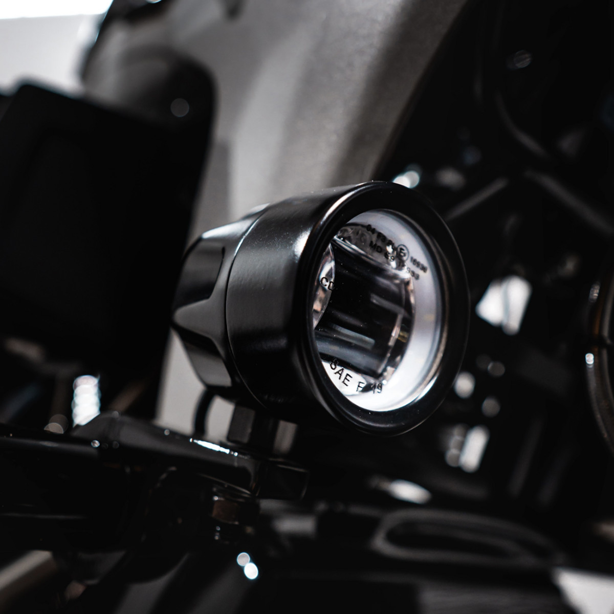 Custom Dynamics #PB-FOG-SS8-B - Fog Light - Black - Clear Lens