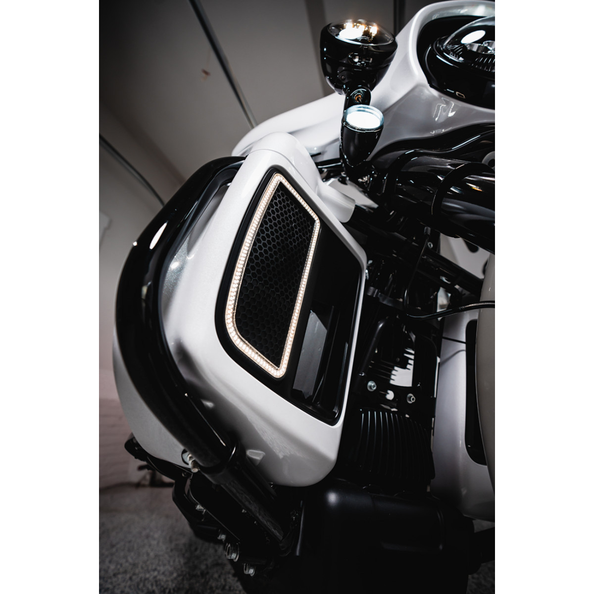 Custom Dynamics #PB-AW-1157 - ProBEAM® Dynamic Ringz™ Turn Signals - 1157