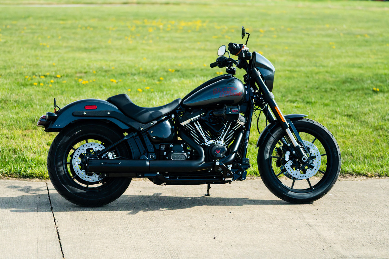 Rinehart Racing 500-1251 - 4" HP40 2-into-1 Slip-On for 2025-Later Softail - Black